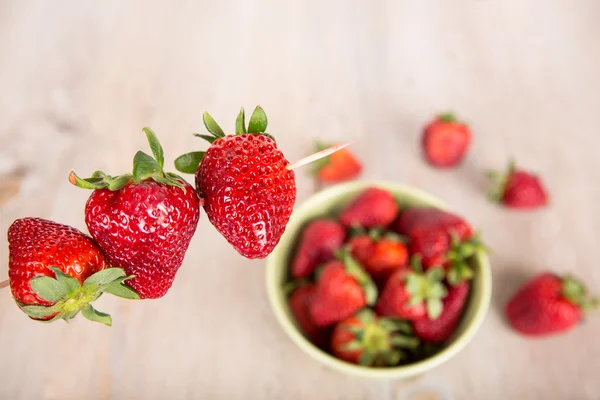 Verse rijpe aardbeien — Stockfoto