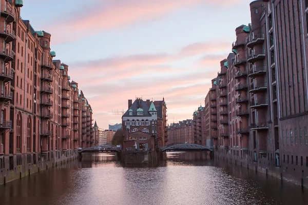 Historic Speicherstadt (houses and bridges) — Stock Photo, Image