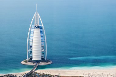 Dubai, Birleşik Arap Emirlikleri. Burj al arab yukarıda