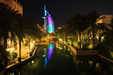 Dubai, Birleşik Arap Emirlikleri. Burj al arab geceleri
