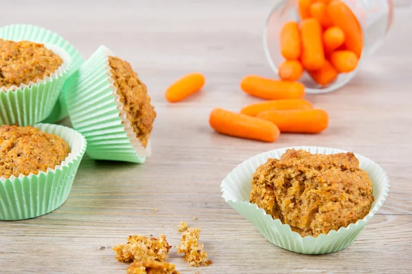 Homemade carrot muffins baked for Easter holdiay — Stock Photo, Image