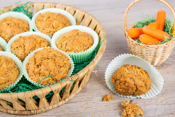 Homemade carrot muffins baked for Easter holdiay — Stock Photo, Image