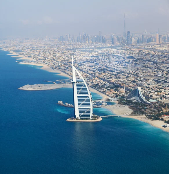 Dubai, Verenigde Arabische Emiraten. Burj al arab van bovenaf — Stockfoto