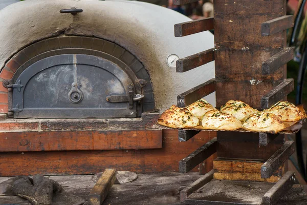 Productos Horneados Una Panadería Puesto Mercado Mercado Agricultores Pan Ciabatta —  Fotos de Stock