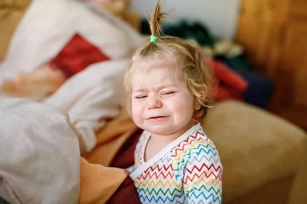 Mignon Bouleversé Malheureux Tout Petit Fille Pleurer Enfant Émotionnel Colère — Photo