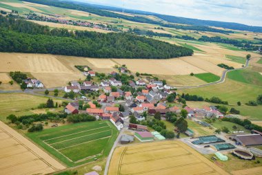 Alman köyü ya da kasabası yukarıdan. Üst Manzara. Peyzaj