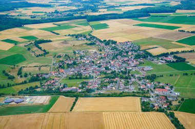Alman köyü ya da kasabası yukarıdan. Üst Manzara. Peyzaj