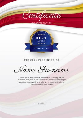 Lüks rozetli ve modern çizgili kırmızı ve altın sertifikalı sınır şablonu. Ödül, iş ve eğitim ihtiyaçları için