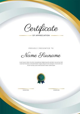 Yeşil, siyah ve altın sertifikalı, lüks rozetli ve modern çizgili sınır şablonu. Ödül, iş ve eğitim ihtiyaçları için. Vektör sertifika şablonu