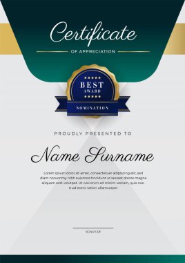 Yeşil, siyah ve altın sertifikalı, lüks rozetli ve modern çizgili sınır şablonu. Ödül, iş ve eğitim ihtiyaçları için. Vektör sertifika şablonu
