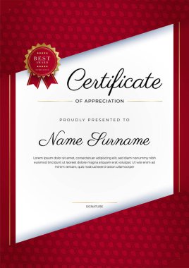 Modern kırmızı ve altın sertifika şablonu tasarımı