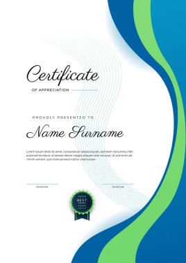 Altın rozetli ve sınırlı modern mavi ve yeşil başarı şablonu sertifikası. Diploma, ödül, iş, üniversite, okul ve şirket için tasarlandı..