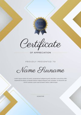 Altın rozetli ve sınırlı, modern, zarif, gümüş bej sertifikalı başarı şablonu. Diploma, ödül, iş, üniversite, okul ve şirket için tasarlandı..