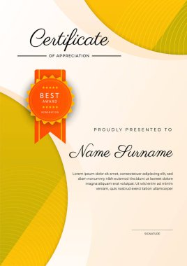 Altın rozetli ve sınırlı modern turuncu sertifikalı başarı şablonu. Diploma, ödül, iş, üniversite, okul ve şirket için tasarlandı..