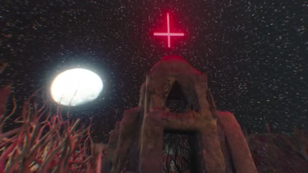Böse Kirche im Wald — Stockvideo