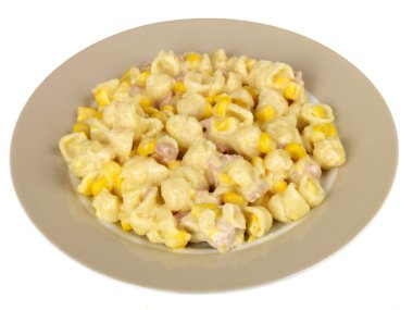 jambon ve Mısır makarna