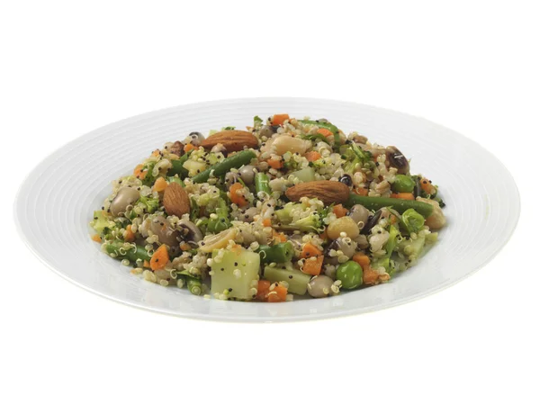 Salade de quinoa et noix — Photo