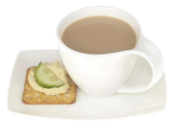 Cup of Tea with Houmous and Cracker — Stock Photo, Image