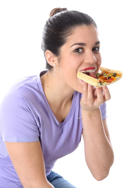 Attraktive junge Frau beim Essen — Stockfoto