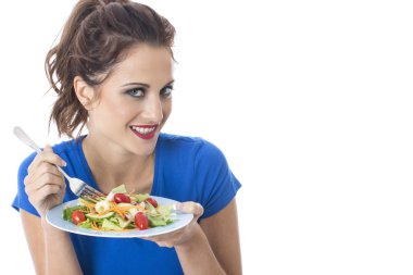 karışık salata yemek çekici genç kadın