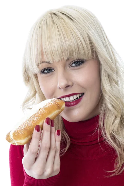 Attractive Young Woman Eating a Cream Cake — Stock Photo, Image