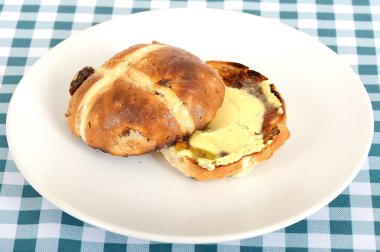 tost hot cross buns