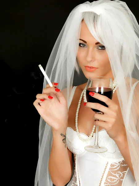 Young Woman Bride Drinking and Smoking — Stock Photo, Image