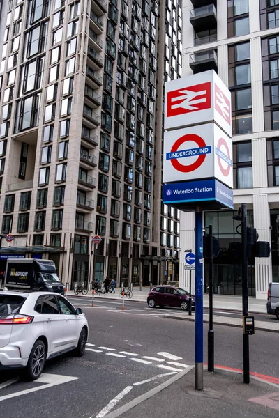 Moderní High Rise Office Obytné Budovy Londýně Waterloo Stanice Metra — Stock fotografie