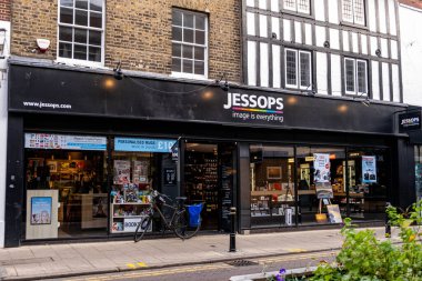Kingston Thames London İngiltere 5 Kasım 2021, Jessops Fotoğraf Dükkanı Pencere Satıcısı Fotoğraf Ekipmanı