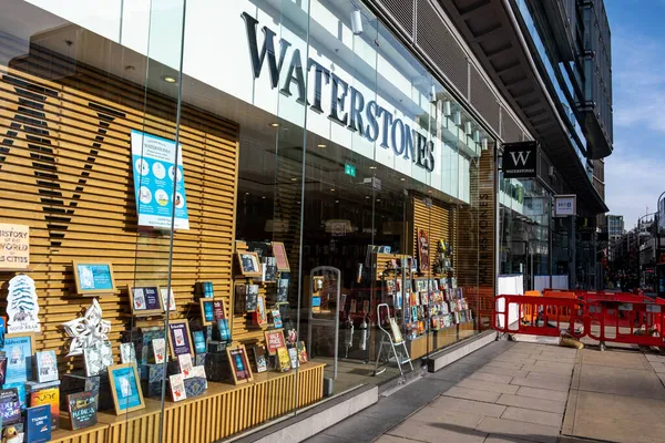 Victoria Westminster London England November 2021 Book Retailer Waterstones Victoria — стокове фото