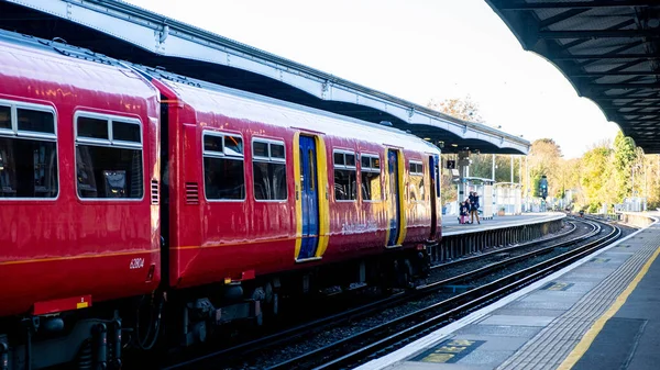 Epson Surrey London England November South Western Railway Commuter Train — стокове фото