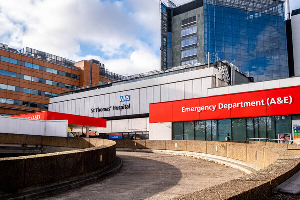 Waterloo London England UK, November 21 2021  St Thomas Major London Teaching Hosptial And Accident And Emergency Department