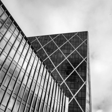 Merkez Londra İngiltere 21 Kasım 2021, Nova Yükseliş Ofisi 'nin Modern Soyut Tasarımı Londra Victoria Caddesi' ndeki Aranıyor