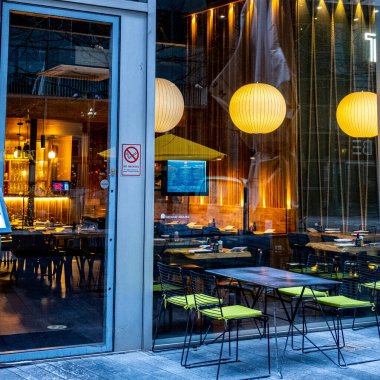 Londra İngiltere 2 Ocak 2022, Fast Food Salata Restoranı Southbank Londra İnsansız