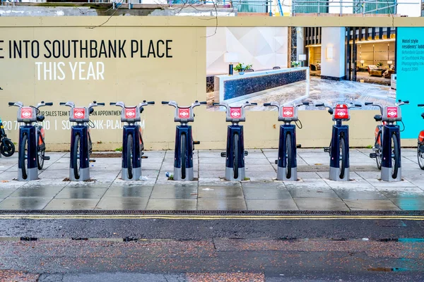Londra Ngiltere Ocak 2022 Santander Bank Sponsorluk Bisiklet Kiralama Southbank — Stok fotoğraf