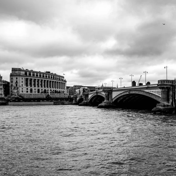 Londen Engeland Engeland Januari 2022 Blackfriars Bridge Crossing River Thames — Stockfoto