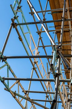 Epsom Surrey UK, 27 Şubat 2022, Inner City Binası 'nın Yeniden Yapılandırılmasına İnsansız Erişim