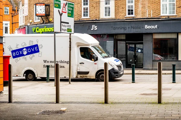 Epsom Surrey London March16 2022 Removal Van Parked Failed Retail — стокове фото