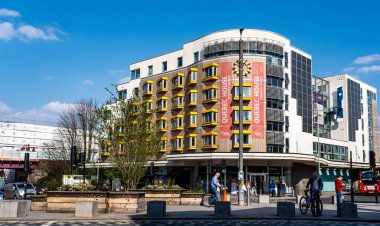 Kingston-Upon-Thames, Kingston Londra 23 Mart 2022, Quebec Öğrenci Konutları