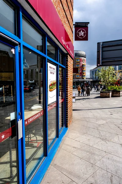 Kingston Thames London April 2022 Town Centre Pret Manger Organic — стоковое фото