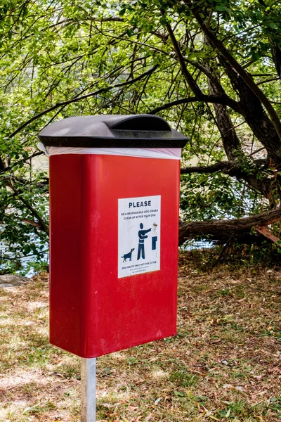 Dorking Surrey Hills London July 2022 Red Public Dog Poo — Foto de Stock