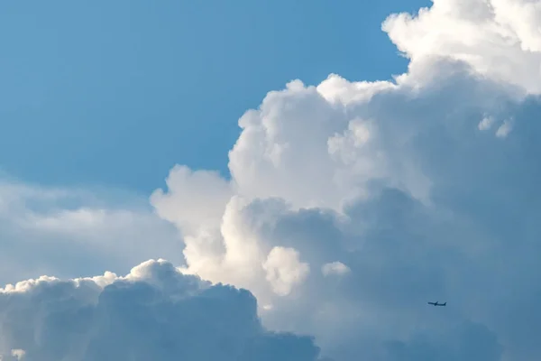 London Evening Summer Storm Clouds Gathering — Stock Photo, Image