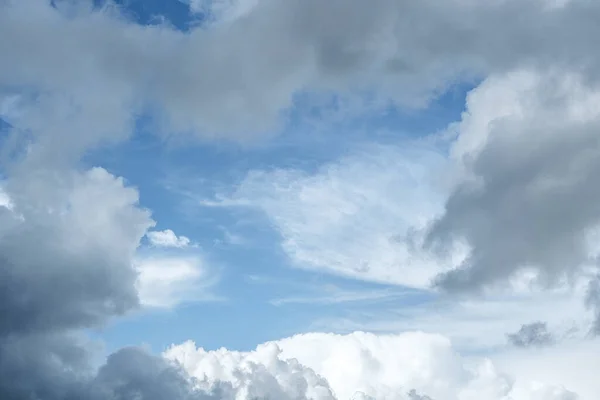 Clouds Creating Beautiful Abstract Weather Cloudscape Skies — Stock Photo, Image