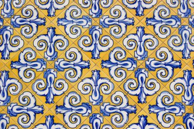 Tile decorated by hand