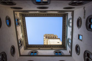 Florence, palazzo vecchio avlusu
