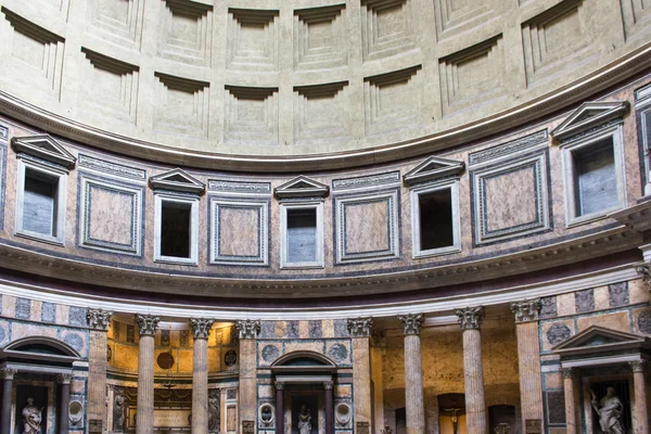 Roma, dentro del Panteón —  Fotos de Stock