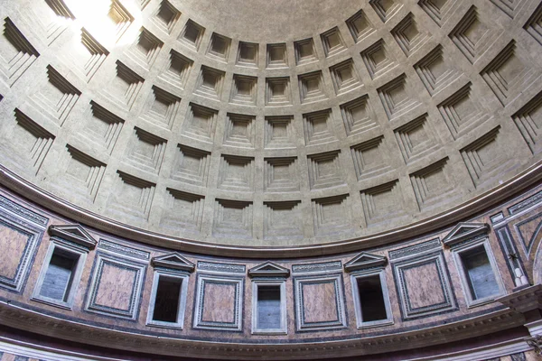 Roma, dentro il Pantheon — Foto Stock