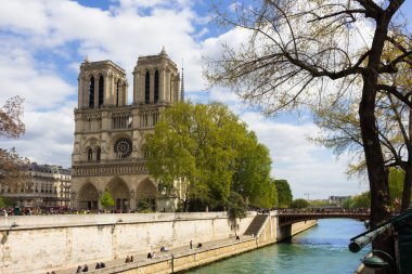 Paris, notre Dame görünümü