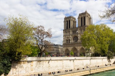 Paris, notre Dame görünümü