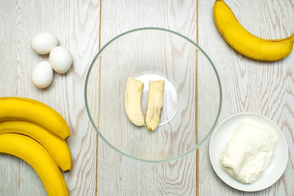 Esmagar Várias Bananas Para Assar Pão Cupcakes Preparação Ingredientes Para — Fotografia de Stock